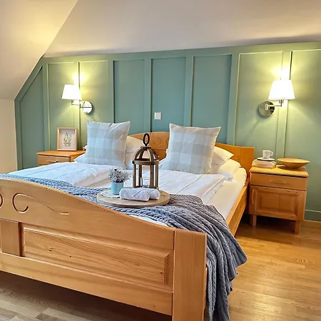 Weingut Winzerzimmer Rothschaedl מלון ליוצכאך