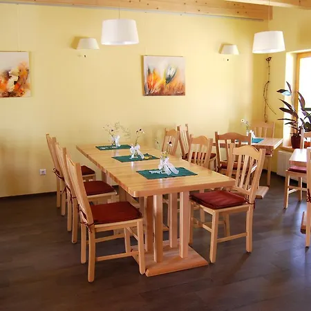 Hotel Weingut Winzerzimmer Rothschadl