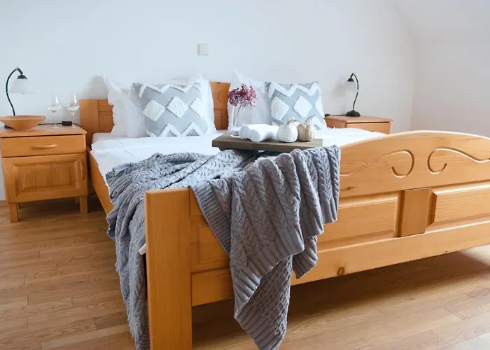 Hotel Weingut Winzerzimmer Rothschaedl Leutschach