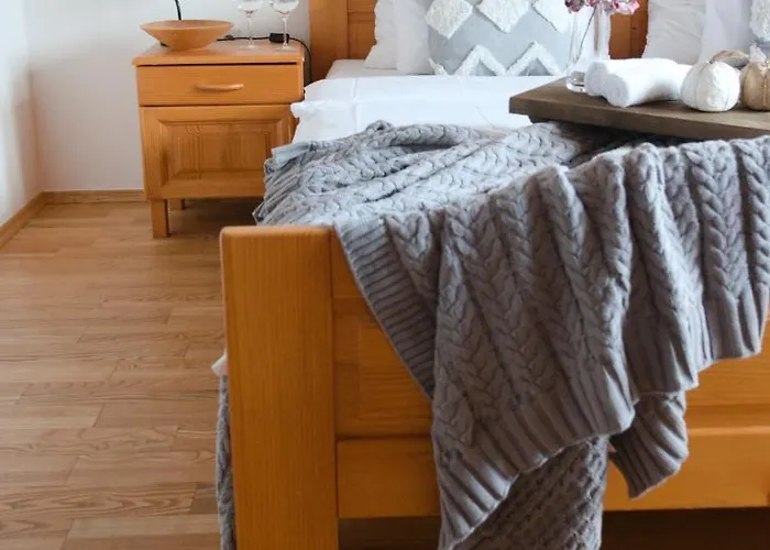 Weingut Winzerzimmer Rothschaedl Hotel *