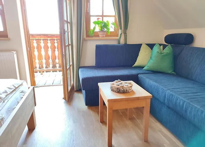 Hotel Weingut Winzerzimmer Rothschaedl