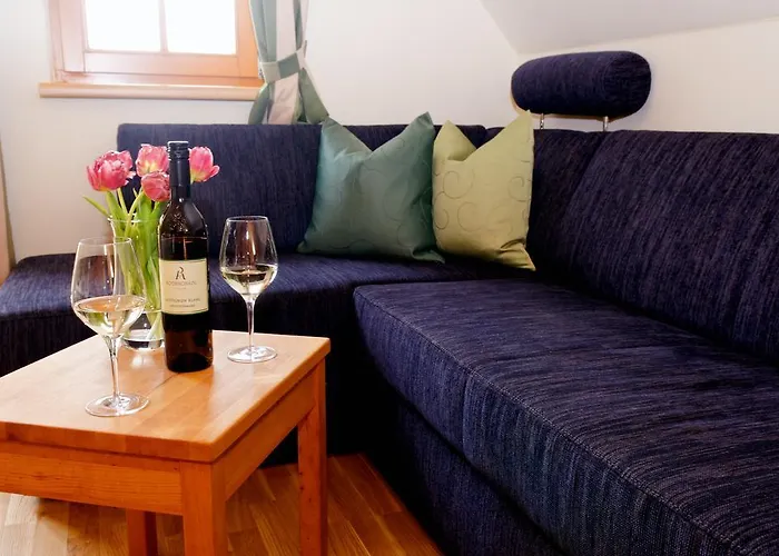 Weingut Winzerzimmer Rothschaedl *